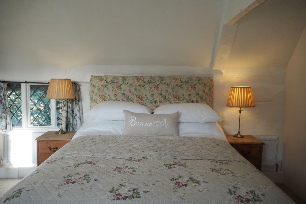 Nightingale Cottage Bed And Breakfast Chichester Exterior photo