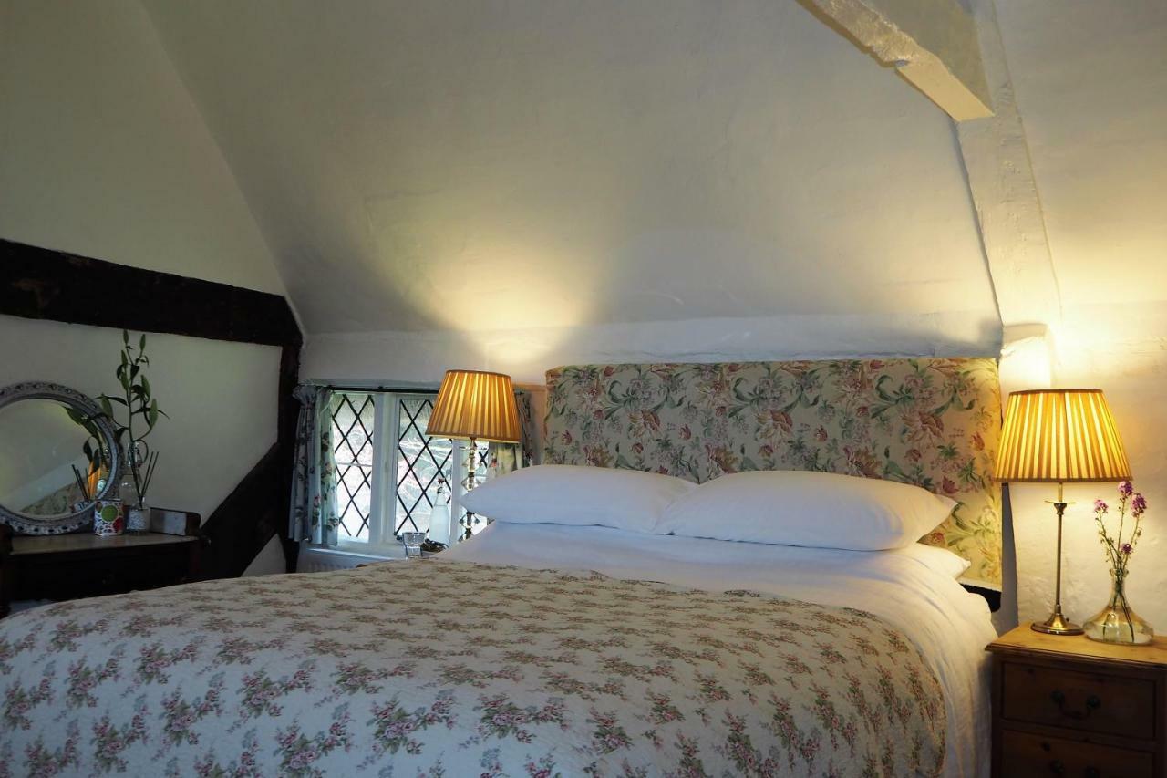 Nightingale Cottage Bed And Breakfast Chichester Exterior photo
